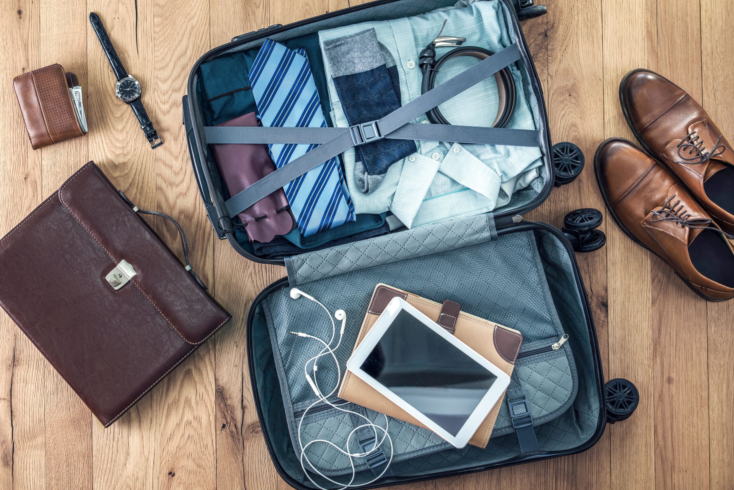 Three Travel Must-haves for Men who want to Travel in Style